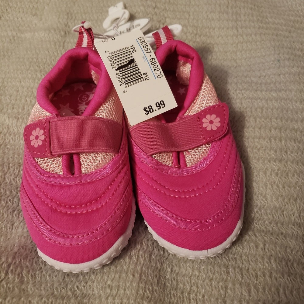 Kids swim shoes